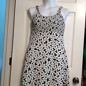Womens black and white dress